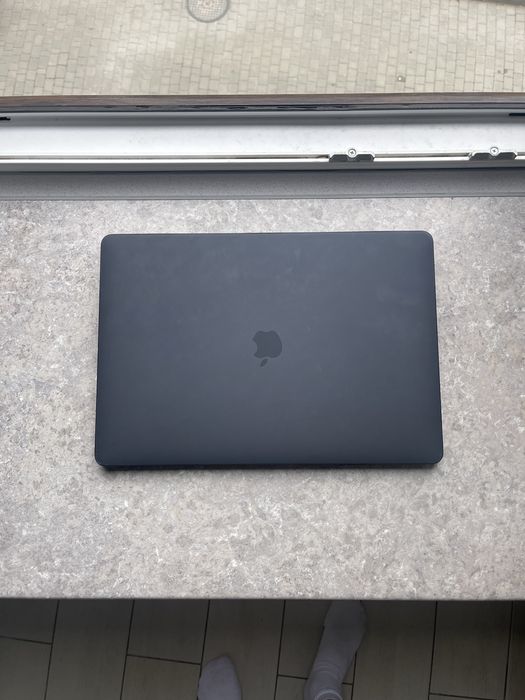 MacBook Pro 16" 2019 | i9 2.4GHz / 32GB / 1TB | 75 циклів