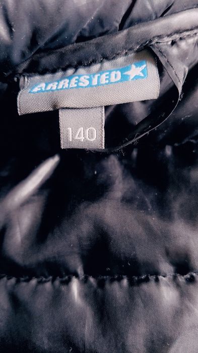 Продам куртку на мальчика, 140, США