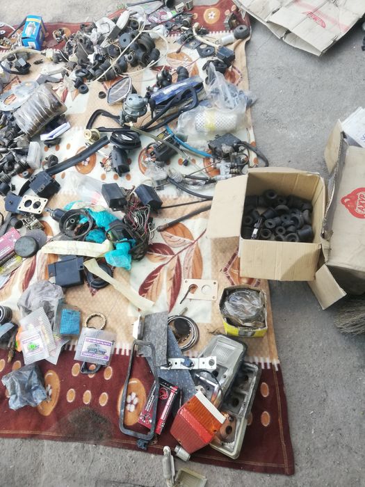 Газель в розборі і багато запчастин