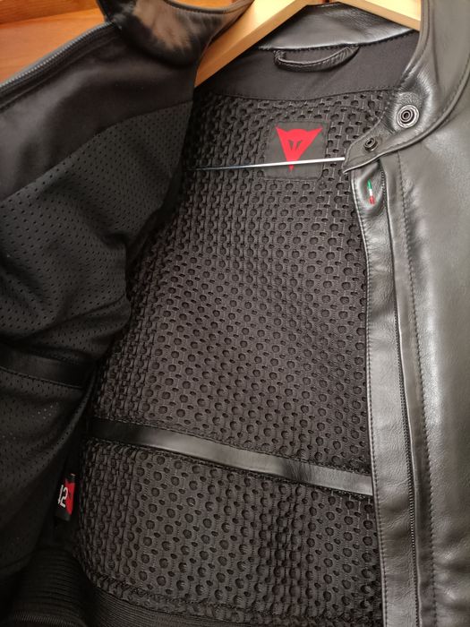 Casaco de pele Dainese Nikita 2 Lady Preto.
