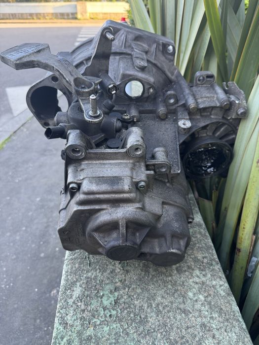 Caixa de Velocidades 6 ZSB 1K0 - VW Golf 5 1.9 TDI