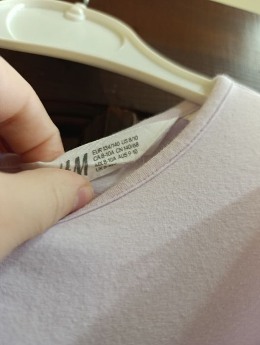 Віддам сукню на дівчинку 8-10 років