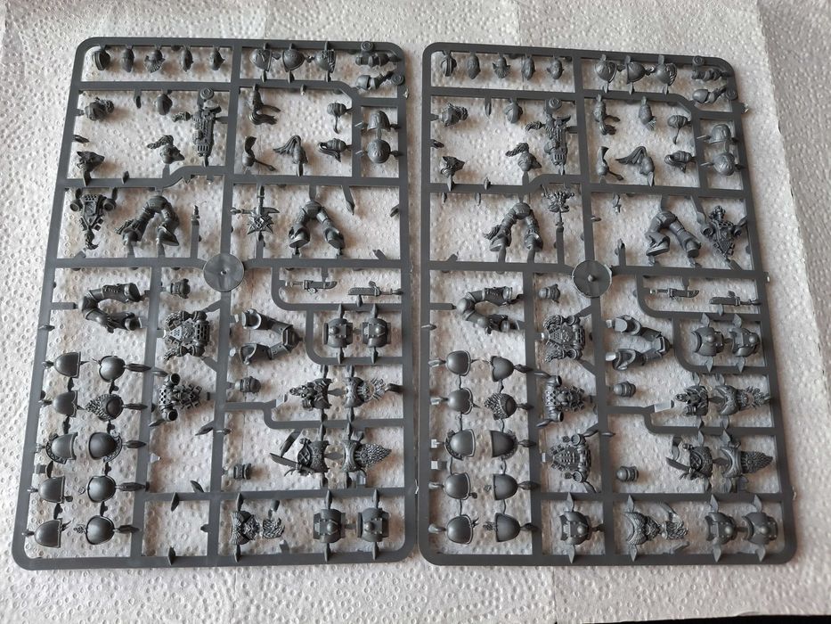 Продам набір Warhammer 40000 Space Wolves Pack