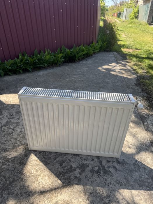 Радіатор опалення Grandini 700/500/100 Новий, без упаковки.