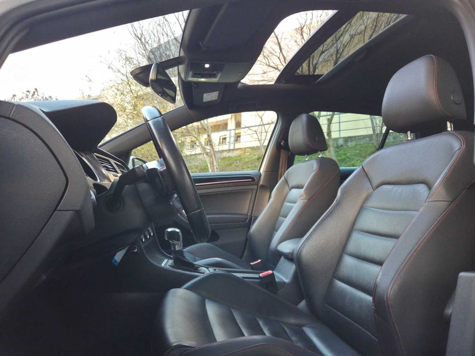 VW Golf VII GTI TSI BMT*DSG*Tecto de abrir*Pele*Bola de reboque*