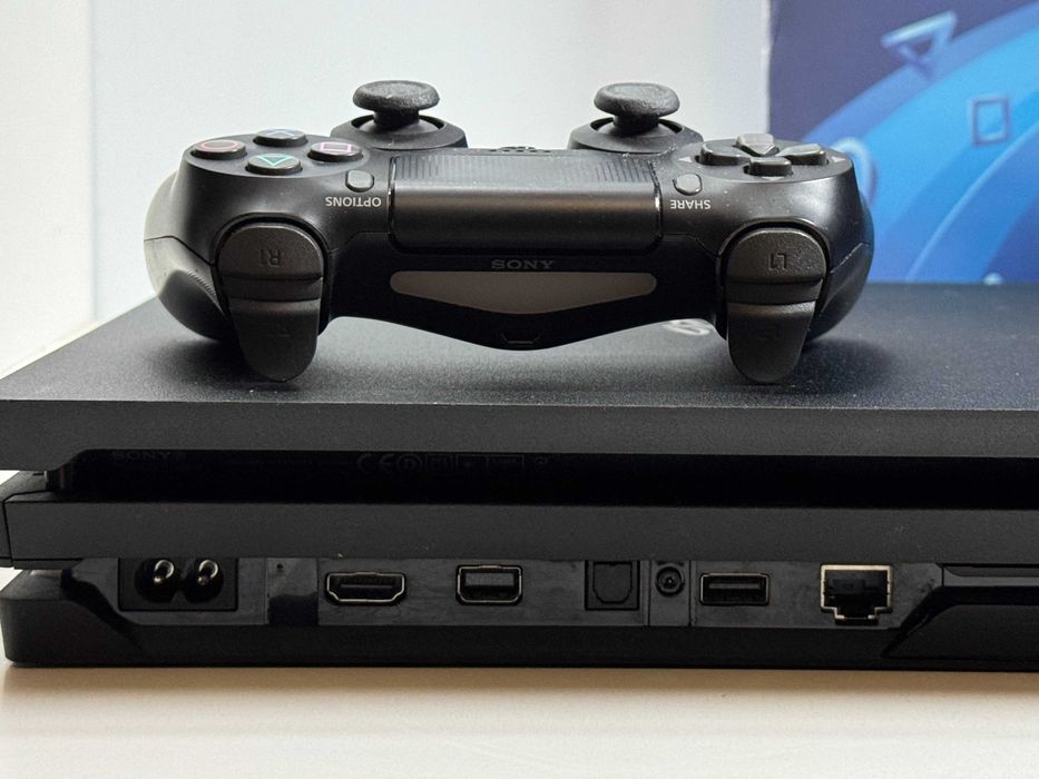 Konsola PlayStation 4 Pro CUH-7216B 1TB z Padem Super Stan Po SPA