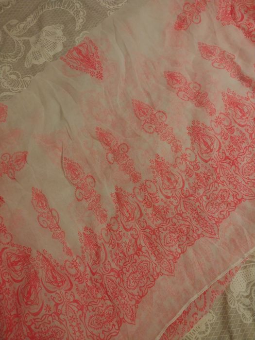 Lenço/echarpe rosa