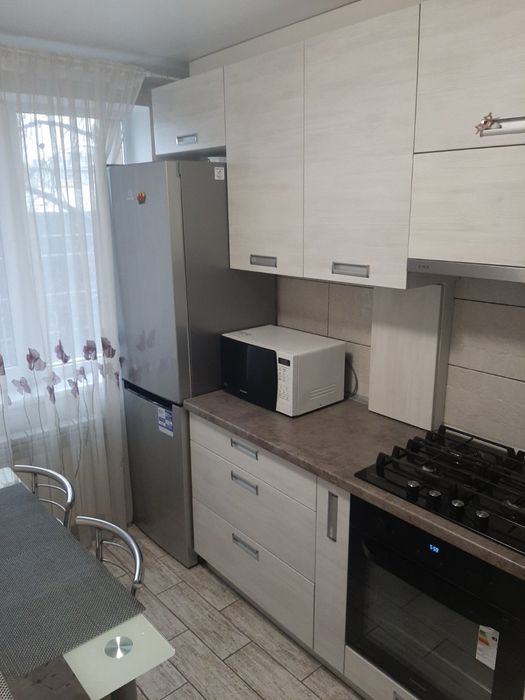 Здаєтьсяw в оренду простора 3-кімнатна квартира