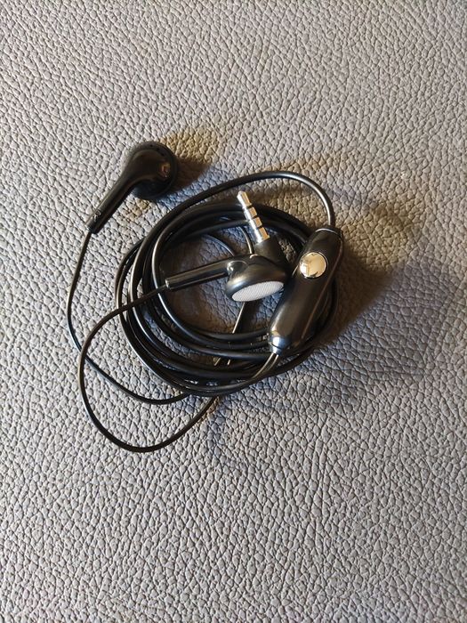 zestaw słuchawkowy uniwersalny jack 3,5mm 4 piny