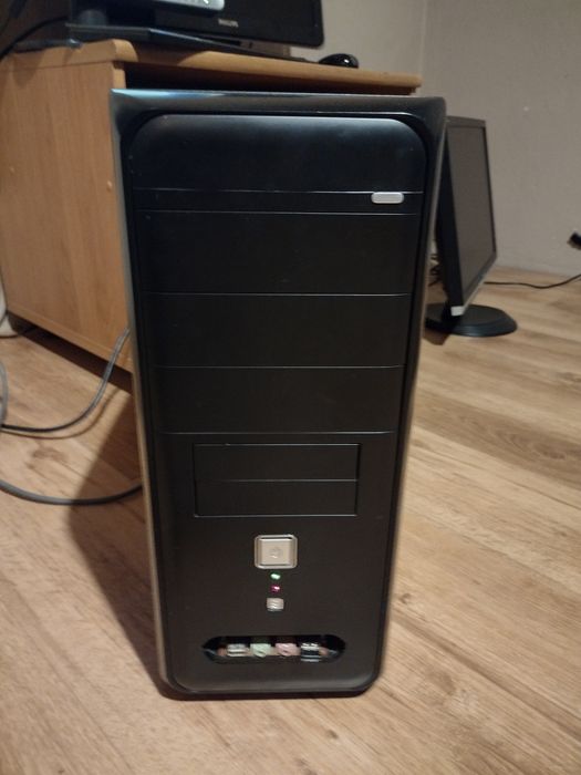 Tanie monitory i komputer