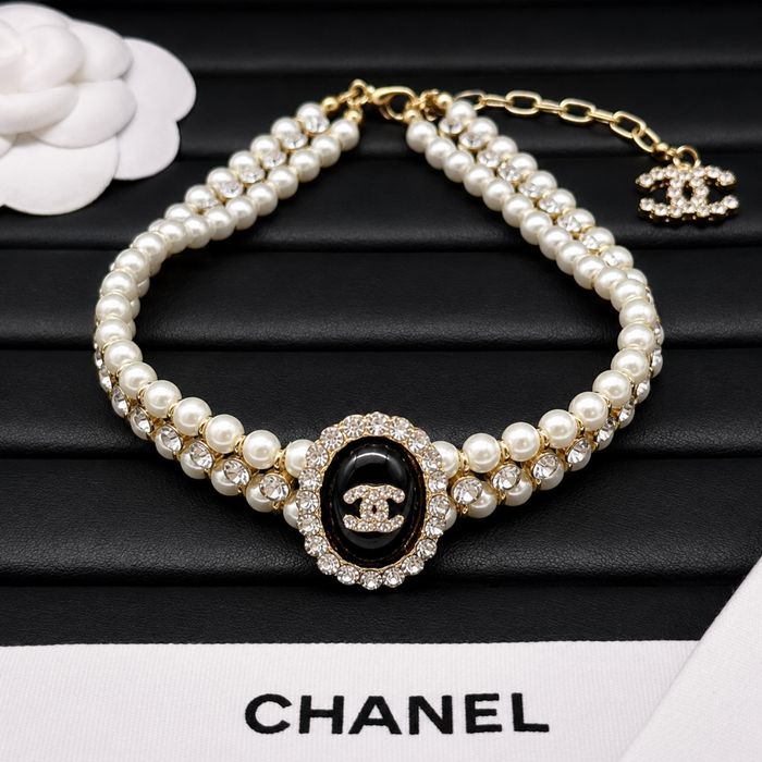Чокер Chanel, Шанель кольє