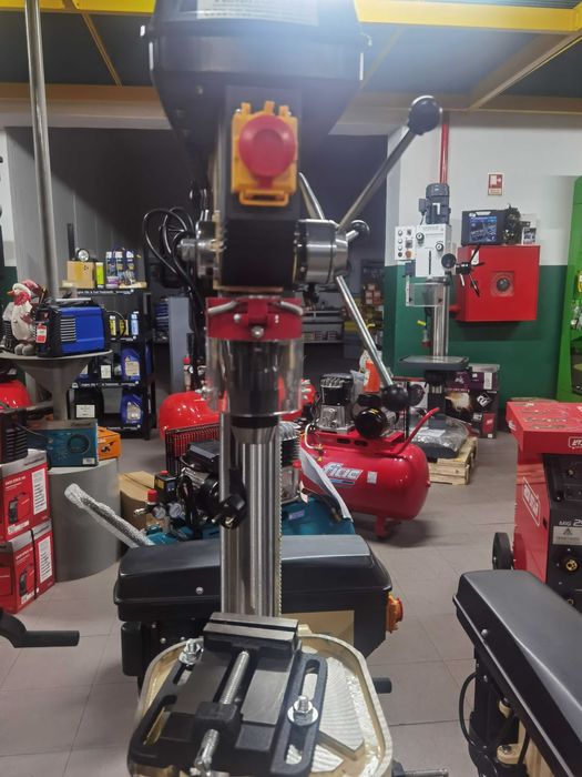 Engenho de furar POWERED PDP33016 G - Novo