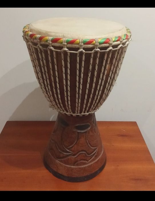 Djembe africano para pratica de capoeira