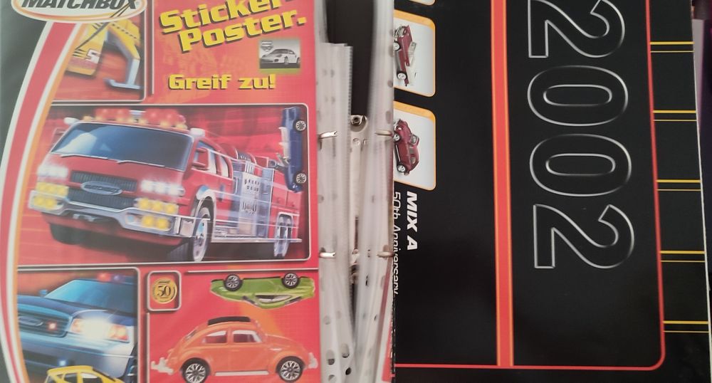 Lote catálogos/posters Matchbox de 2001 a 2010