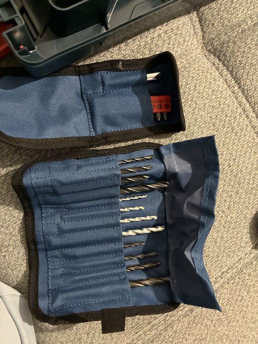 Bosch wkretarka GSR 18V-50 nowa bateria,ladowarka, akcesoria, walizka