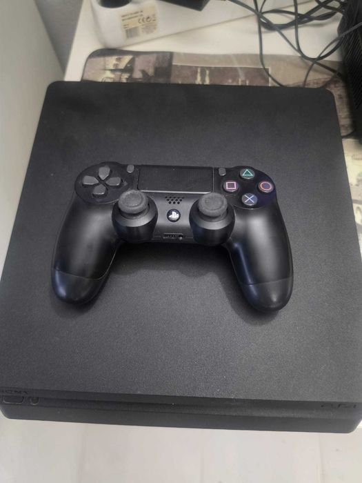 Play Station 4 usada