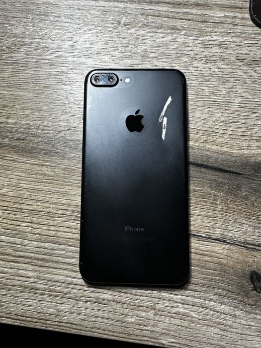 Iphone 7 plus 128мб