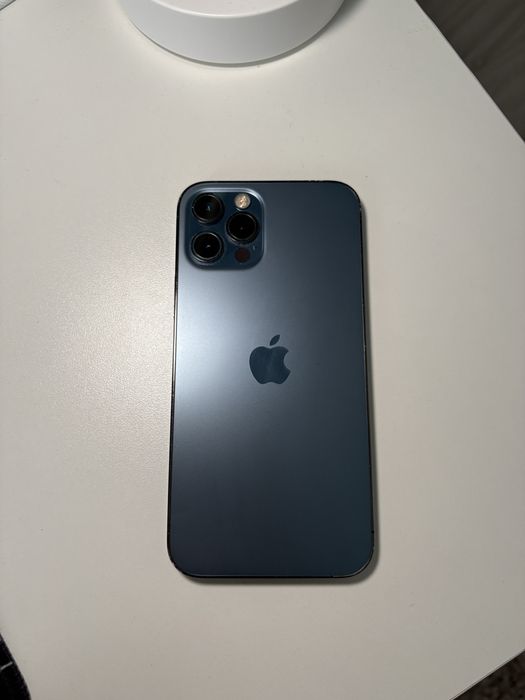 iPhone 12 pro Pacific Blue