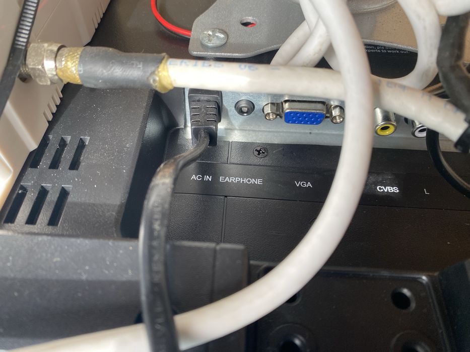 Televisão 12v para autocaravana