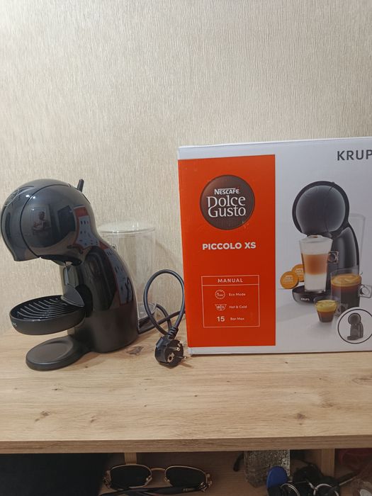 Кавоварка капсул ьна Dolce Gusto  (Nesskafe )
 Gusto  (Nesskafe )