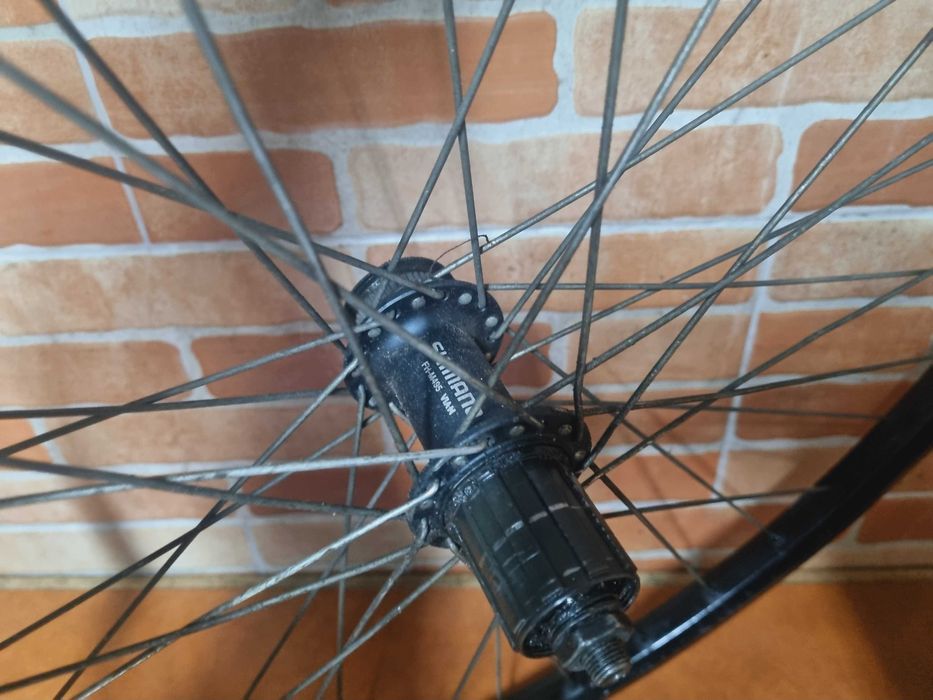 Roda traseira Shimano 26 - Bom Estado
