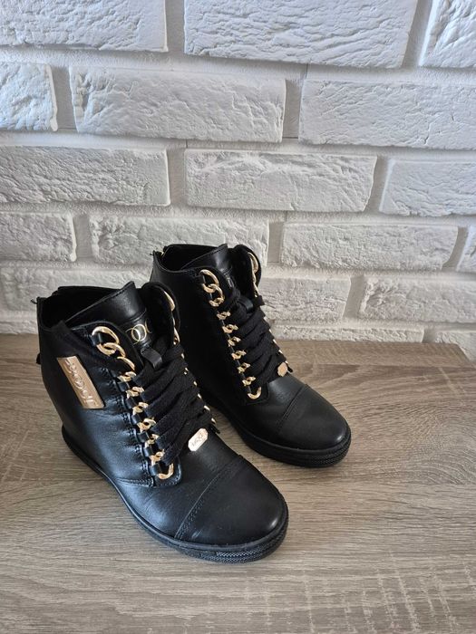 Sneakersy na koturnie BOOCI