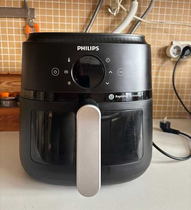 Philips Air Fryer Na220/00 
(1500 W, Tipo F, 4,2 L)