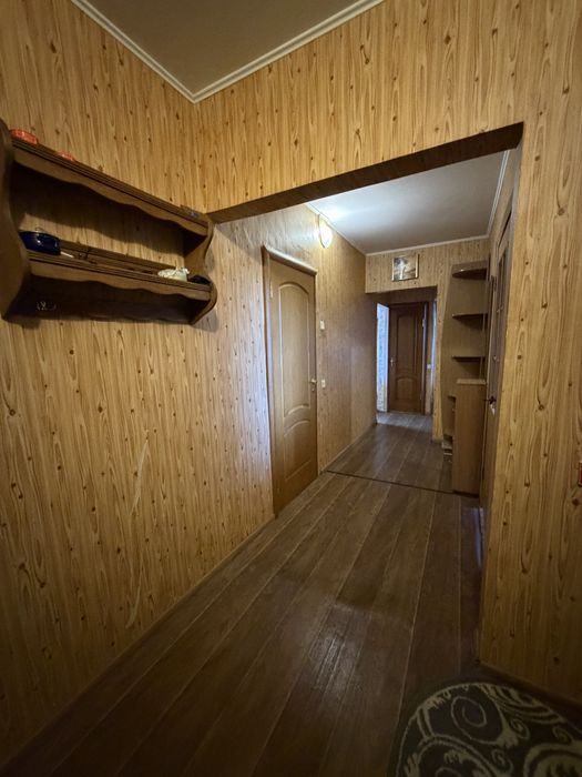 Продам 5 кімнатну квартиру в центрі район 5 школи
