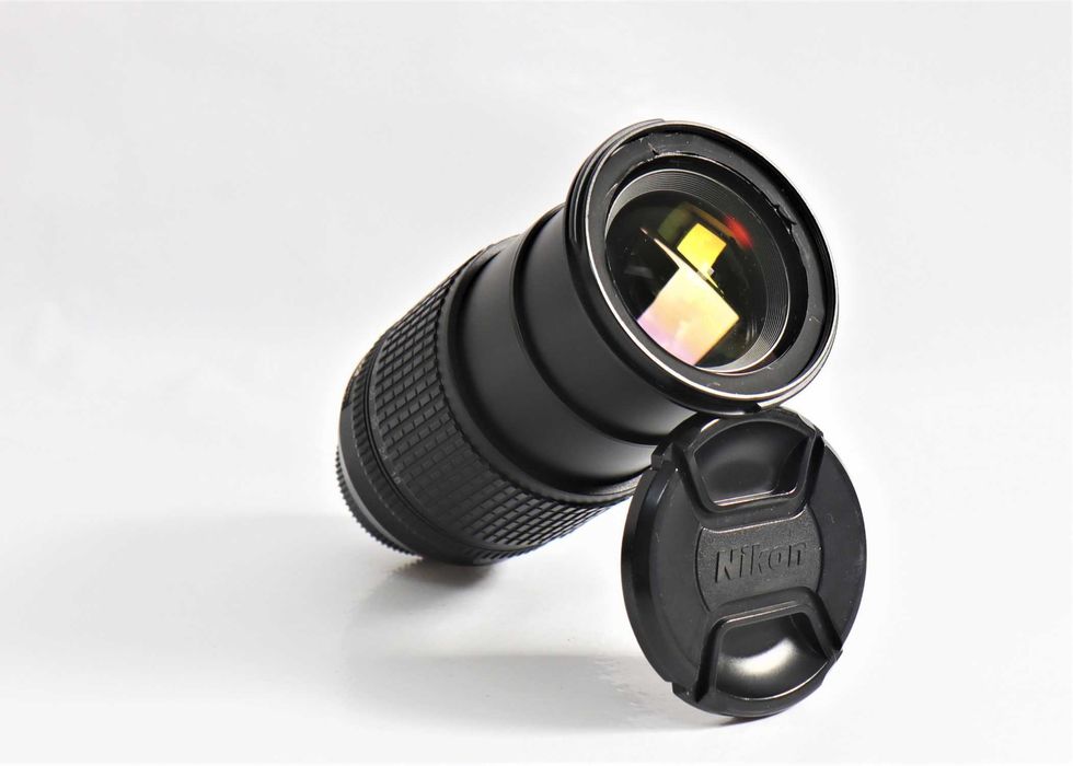 Lente Nikon 18-135mm SEM AUTOFOCUS