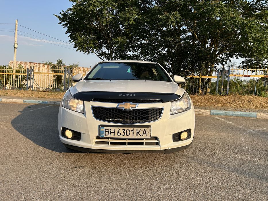Продам Chevrolet Cruze