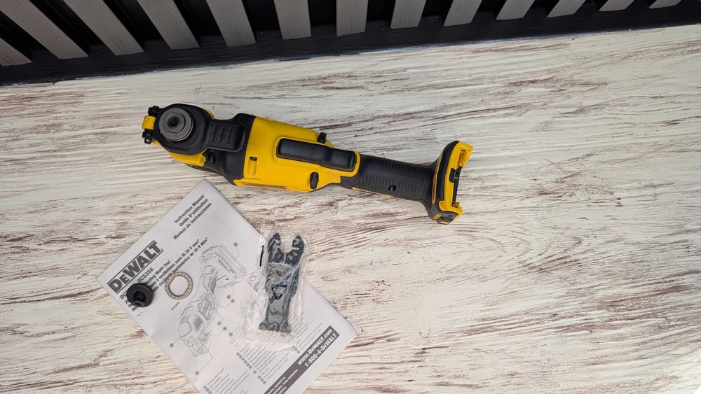 Безщіточній Мультитул реноватор DeWalt DCS354