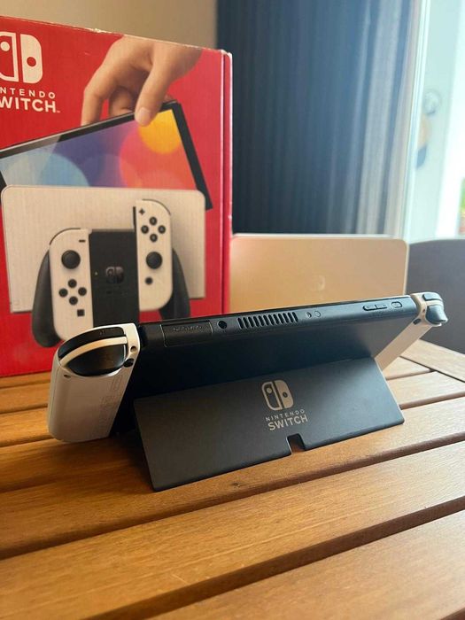 Nintendo Switch OLED - Pack Completo Como Nova + Extras