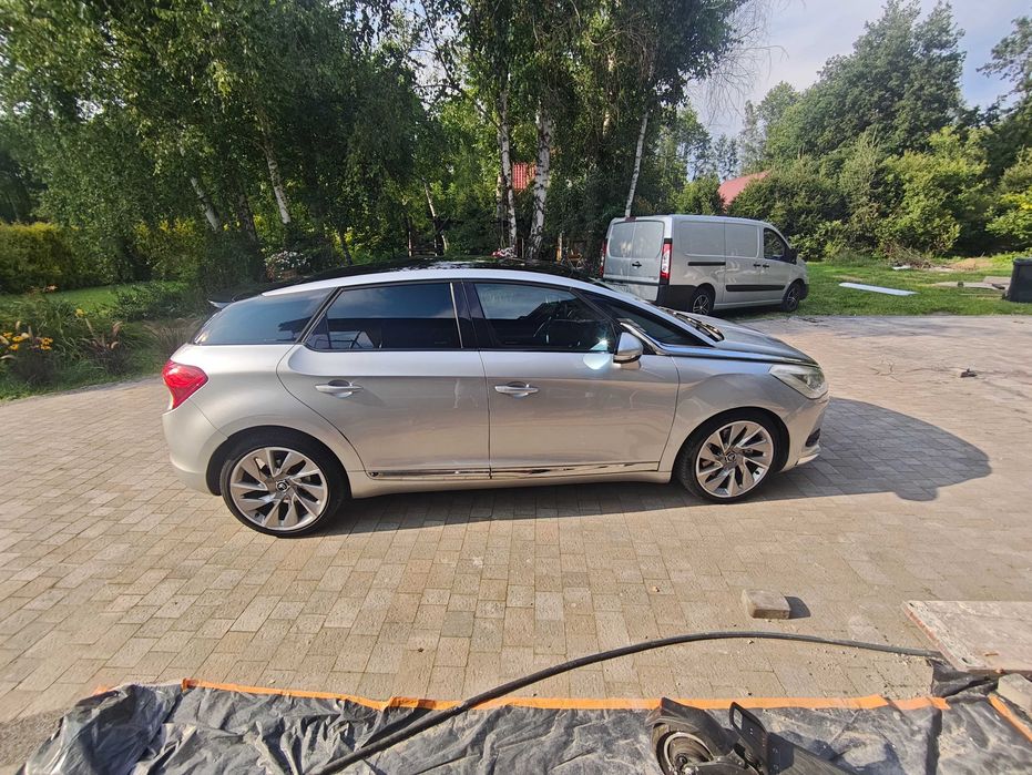 Citroen DS5 Najbogatsza wersja 2013 2.0TDI 163