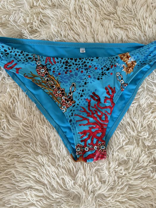 Продам новый купальник с паетками