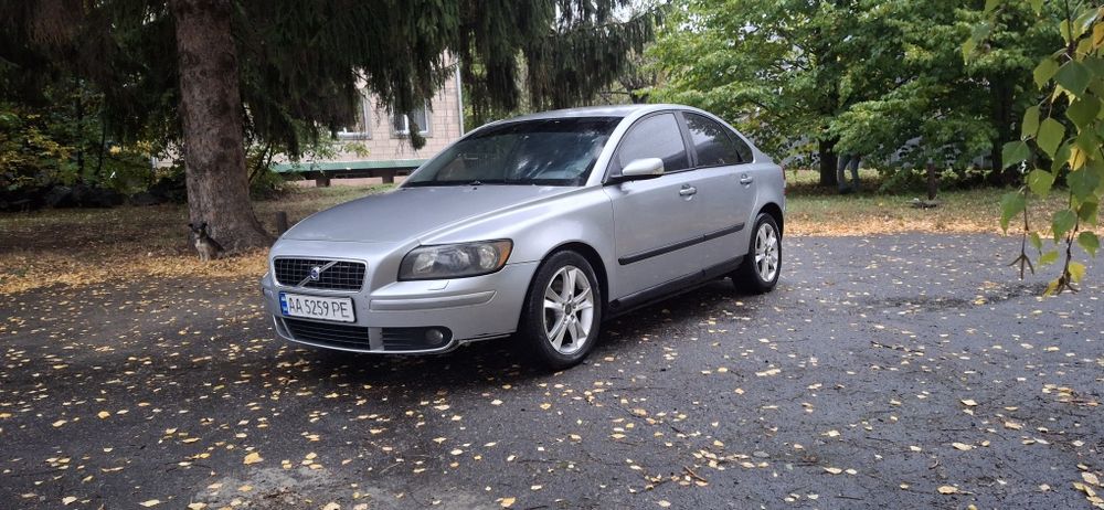VOLVO S 40 2.5 L