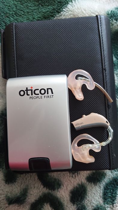 Слуховий апарат oticon safran bte vc