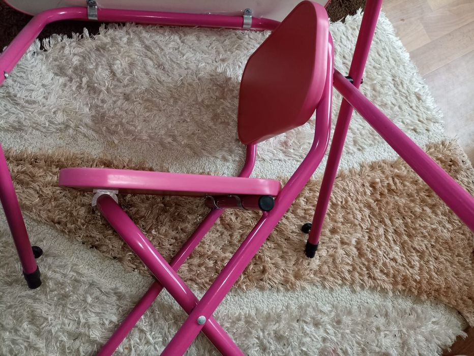 Продам стіл з кріслом