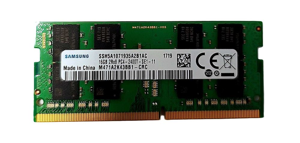 Пам'ять Samsung 16 GB SO-DIMM DDR4 2400 MHz (M471A2K43BB1-CRC)
