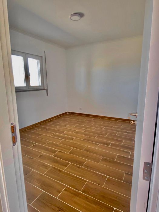 Arredamento  T2  em lugar calmo