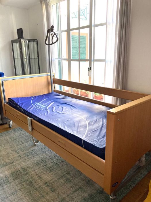 Cama elétrica articulada com colchão
