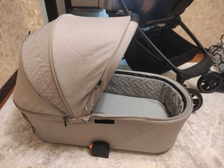 Коляска Carrello Epica 2в1