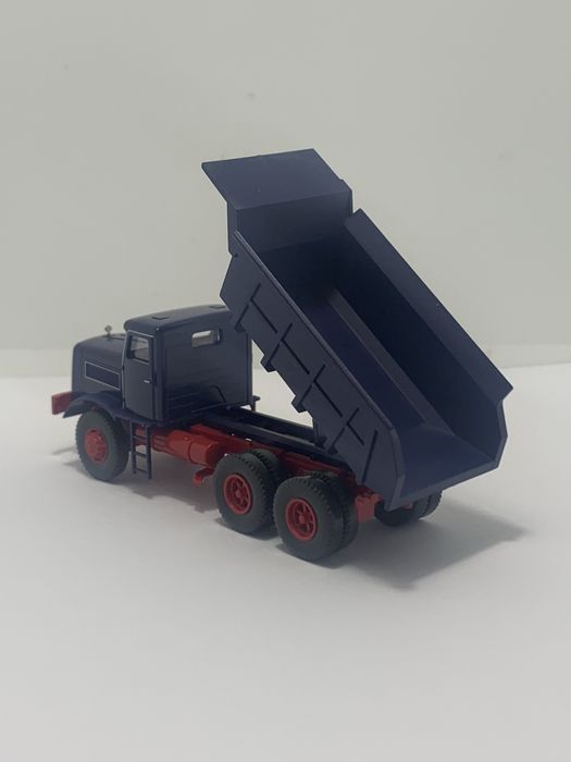 Camião Kaelble da Wiking escala 1/87