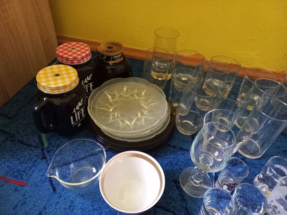 Kubki, szklanki i inne akcesoria kuchenne