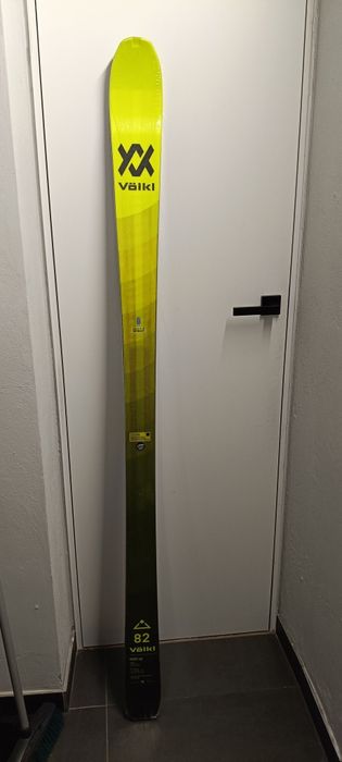 Zestaw skiturowy volkl rise up 82 177cm z wiązaniem i foką narty