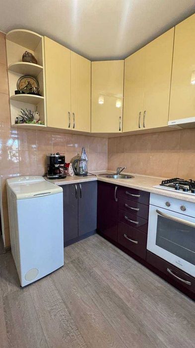 1-кімнатна 37 м² | 5 поверх | район ТЦ Жито | з ремонтом