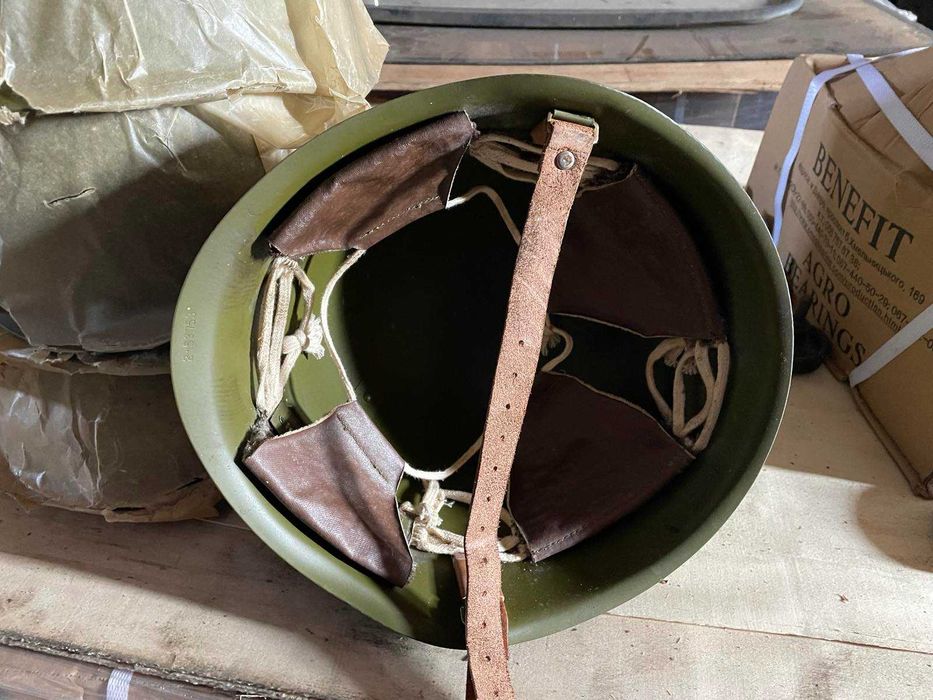 Продам советская каска шлём СШ -68, СШ-60