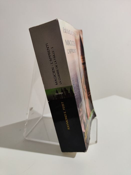 Magicien L'apprenti - Raymond E. Feist