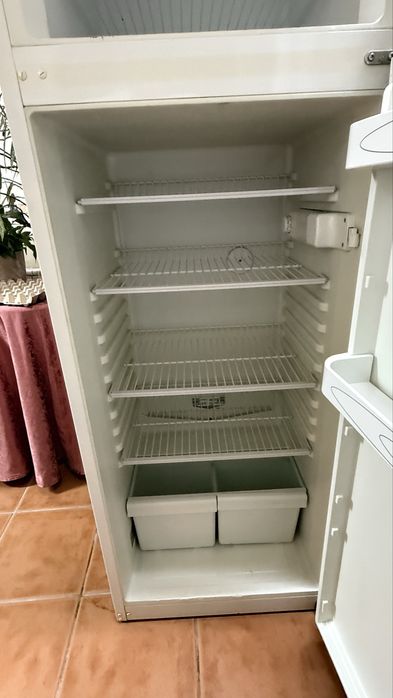 Frigorífico Teka em excelente estado — pronto a usar!