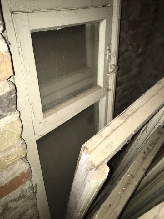 Дверні полотна,віконні рами