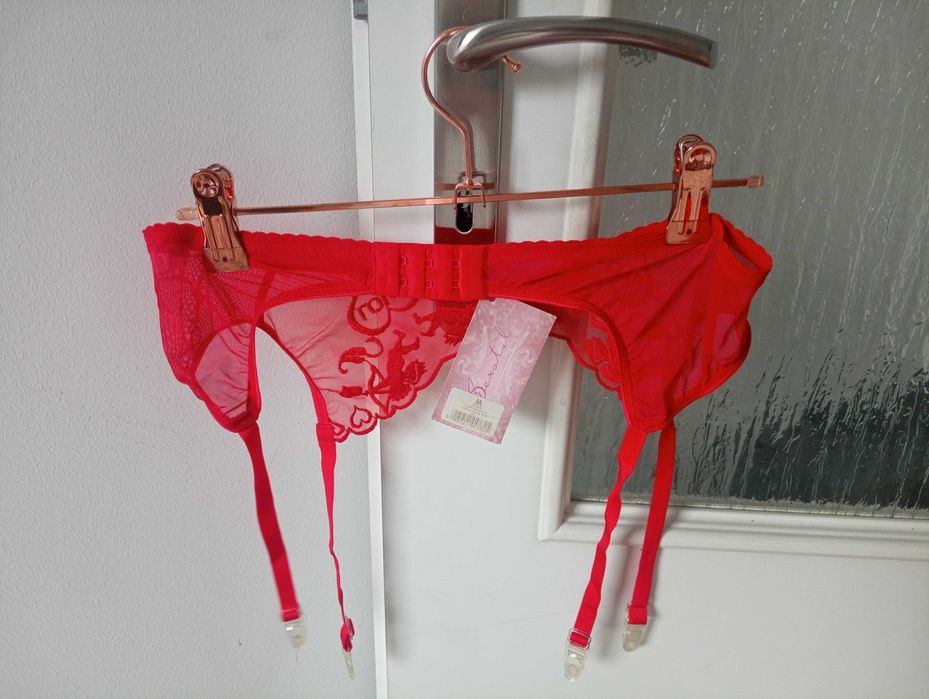 Pas do pończoch z haftem,M/L